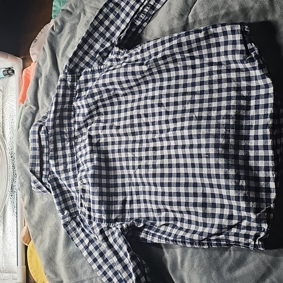 E Shirt Size 4 - Picture 3 of 7